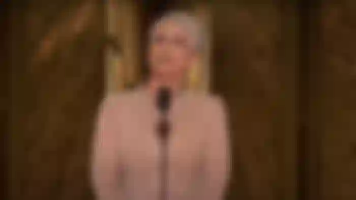 Jamie Lee Curtis winning an Oscar